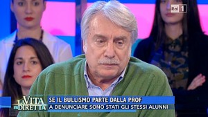 Prof sospesa - Il servizio della "Vita in diretta" - Lo psichiatra Paolo Crepet