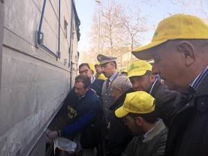 Coldiretti - Controllo al porto di Bari
