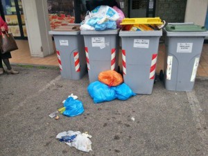 Viterbo - Il mancato ritiro dell'immondizia 