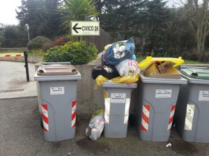 Viterbo - Il mancato ritiro dell'immondizia 