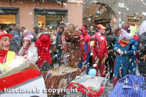 Viterbo - Carnevale - Corsa delle carriole