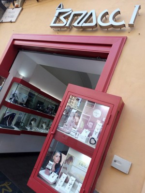 Viterbo - La gioielleria Bracci a piazza Verdi 