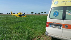 Pegaso 33 e un'ambulanza del 118