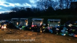 Viterbo - Discarica a cielo aperto a Colleverde