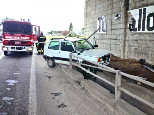Viterbo - Svincolo superstrada - La panda nella cunetta