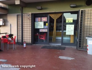 Viterbo - Incendio al forno in via Carlo Cattaneo