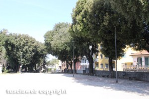 Viterbo - I lampioni a pratogiardino Lucio Battisti