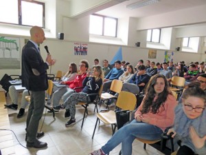 Viterbo - La lezione di economia del rettore Ruggieri al Paolo Savi