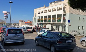 Viterbo - L'incidente alla rotatoria