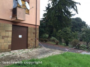 Ronciglione - Via dell'ospedale consorziale - Il palazzo dove abitava la donna ritrovata nel congelatore