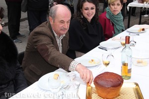 Bagnaia - La pizza di Pasqua 2016 - Aldo Quadrani e Lisetta Ciambella