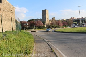 Viterbo - La rotatoria a valle Faul