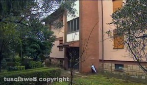 Ronciglione - Via dell'ospedale consorziale - Il palazzo dove abitava la donna ritrovata nel congelatore