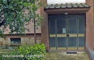 Ronciglione - Via dell'ospedale consorziale - Il palazzo dove abitava la donna ritrovata nel congelatore