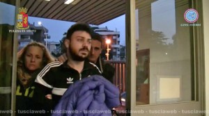 Camorra - Il blitz nel covo dei killer - L'arresto di Giovanni Tabasco