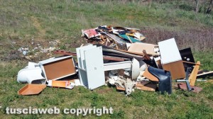 Viterbo - Discarica a cielo aperto il località Acqua Alta