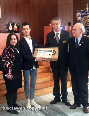 Spot contro il bullismo, premiato lo studente Gabriele Buzi 