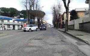 Vetralla - La Cassia sud in stato di completo abbandono