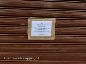 Ronciglione - Via dell'ospedale consorziale - Il palazzo dove abitava la donna ritrovata nel congelatore