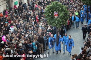Tarquinia - La processione del Cristo risorto