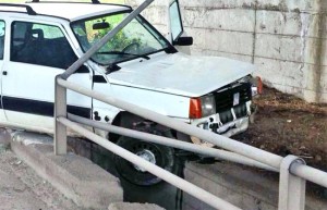 Viterbo - Svincolo superstrada - La panda nella cunetta