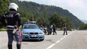 La stradale intensifica i controlli per Pasqua