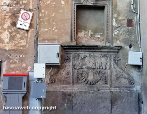 Viterbo - Porta San Pietro - Fontana di papa Pio II Piccolomini