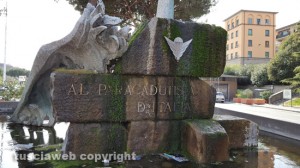 Viterbo - Il degrado della fontana al Sacrario