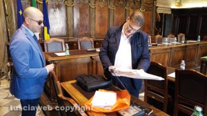 Viterbo - Comune - Ubertini coi documenti consegnati
