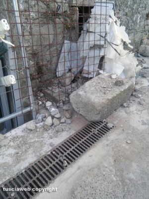 Viterbo - Il parapetto in via San Clemente