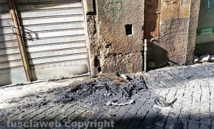 Viterbo - Via Angusta - Il posto dove si trovava l'auto incendiata