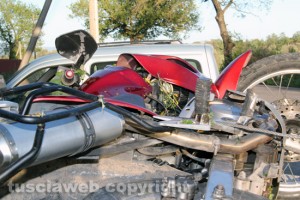 Fabrica di Roma - La moto finita nel dirupo
