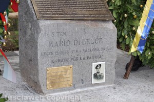 Viterbo - Monumento dedicato a Di Lecce 
