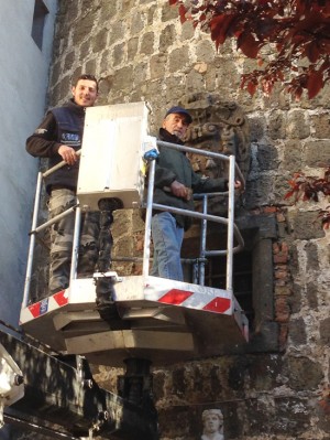 Bagnaia - I lavori sullo stemma del Casato Barberini