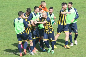Sport - Calcio - Fine dei giochi, la Viterbese è campione!