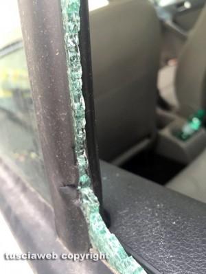Viterbo - Auto sfregiate all'Ellera