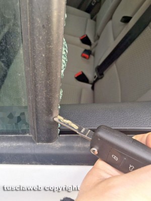 Viterbo - Auto sfregiate all'Ellera