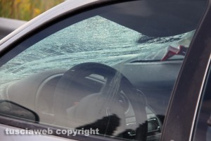 Viterbo - Superstrada - Auto travolge e uccide ciclista