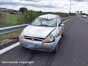 Viterbo - Incidente sulla superstrada, morto ciclista