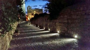Tarquinia - L'illuminazione di via Porta Castello 