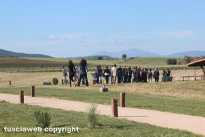Montalto di Castro - Alcuni visitatori lungo il nuovo percorso