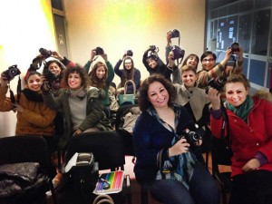 Studentesse del corso di fotografia dell'associazione CLICK!