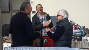 Viterbo - PaperOnly - Gli organizzatori con don Mazzi