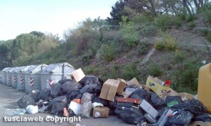 Viterbo - Discarica di rifiuti vicino all'ospedale