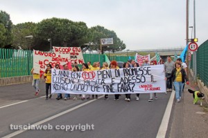 Tarquinia - La protesta dei lavoratori di Ingrande