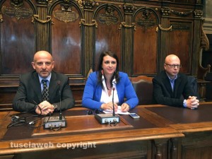 Andrea Mongillo, e Luisa Ciambella alla presentazione del sito del Comune