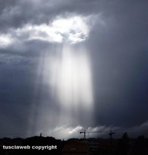 Viterbo - Santa Barbara - Raggi di sole tra le nuvole