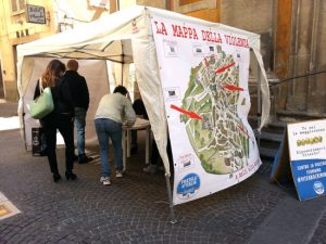 Il gazebo FdI-An Viterbo