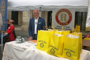 Civita Castellana - Rosso in piazza