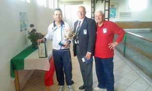 Canino - Il vincitore della gara di bocce